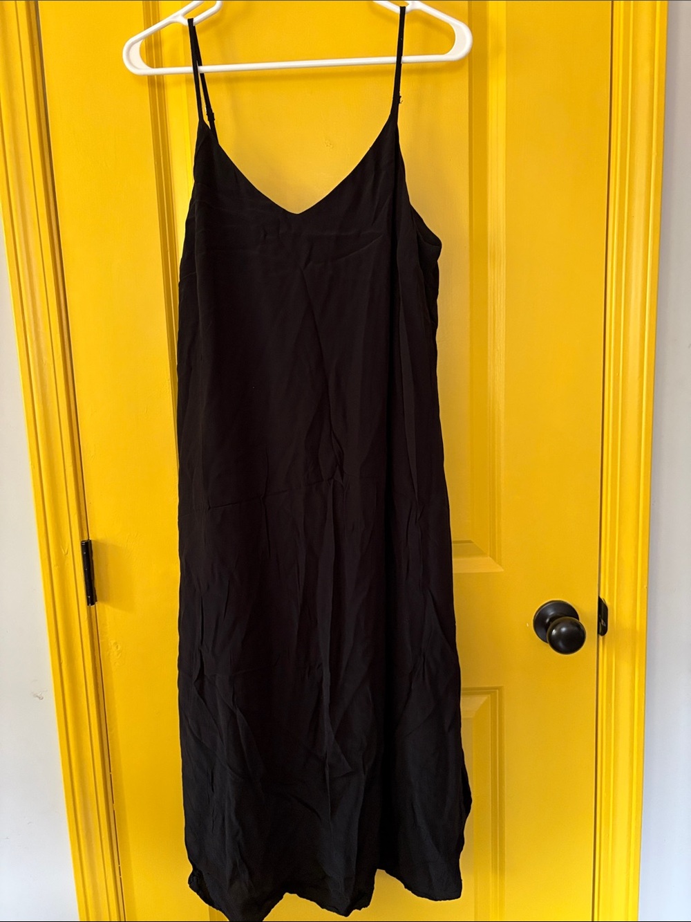 Gap Large Classic Black Slip Dress - Women … has a lining